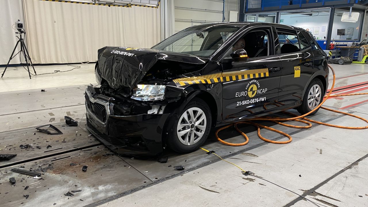 Nová Škoda Fabia v nárazových testoch Euro NCAP nesklamala, získala päť hviezdičiek